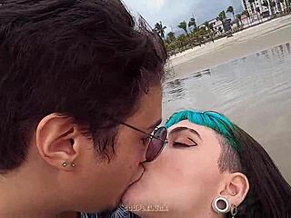 Big ass amateur coupleluna gets down and dirty on the beach