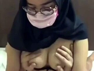 סרטון HD חדש של נשים ערביות, אסייתיות ואינדונזיות בחיג'אב