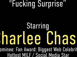 تشارلي تشيس، امرأة متزوجة، تضايق عشيق أزواجها وإعطاه يد العون